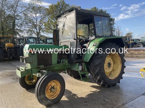 JOHN DEERE 2130